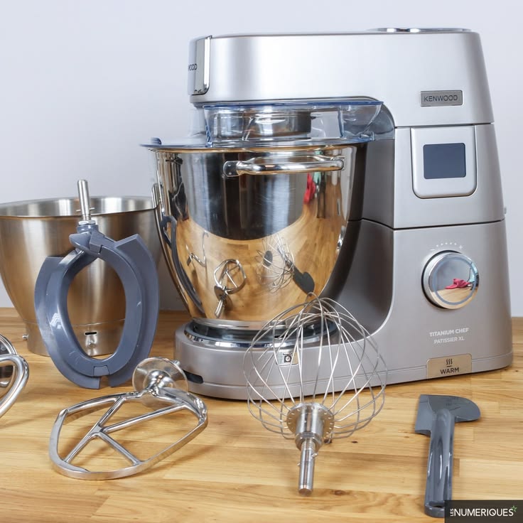robot pâtissier cuisine titanium